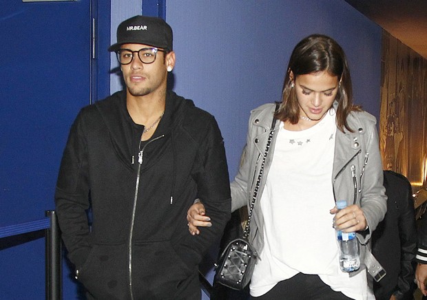 o jogador Neymar, a atriz Bruna Marquezine (Foto: Reprodução)