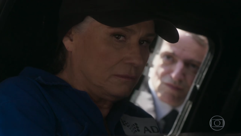 http://tvfoco.uai.com.br/wp-content/uploads/2015/05/Daniela-Mercury.jpg