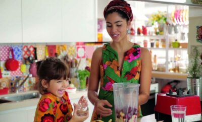 Bela gil em seu programa no canal GNT Foto: Divulgação