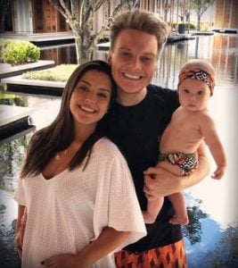 Thais Fersoza, Michel Telo e Melinda
Foto: Reprodução / Instagram)