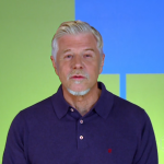 O apresentador Miguel Falabella relembra polêmica. (Foto: TV Globo/Reprodução)