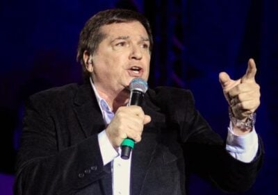 Jerry Adriani em show. (Foto - divulgação)