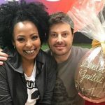 Juliana, do “The Noite”, defende Gentili após piada sexual: “fui eu que pedi”