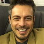 De Miami, Luigi Baricelli assina contrato com a Band para apresentar novo programa