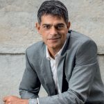 Eduardo Moscovis publica imagem dos filhos e beleza impressiona