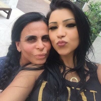 Filha de Gretchen se converte (Foto: Reprodução)