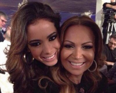 Anitta e Solange Almeida (Foto: Reprodução)