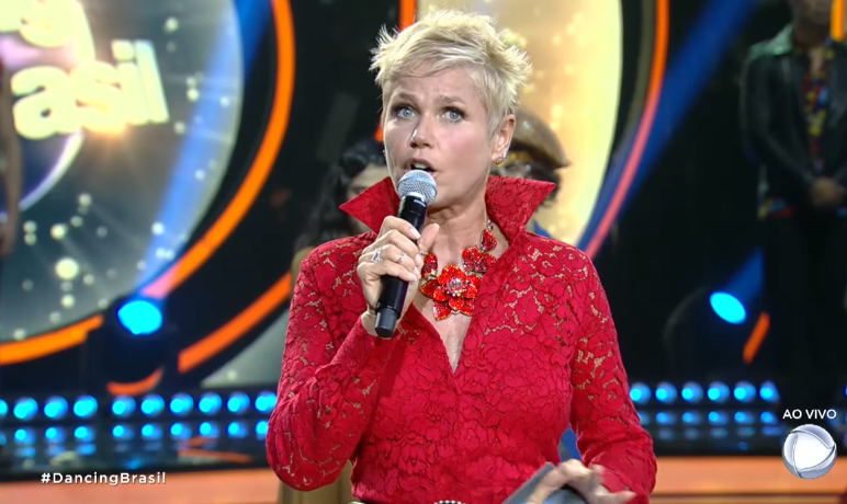 http://tvfoco.uai.com.br/wp-content/uploads/2015/05/Daniela-Mercury.jpg