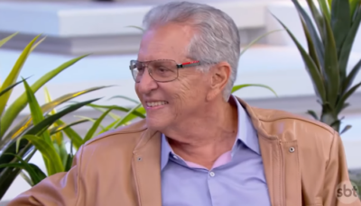 Carlos Alberto de Nóbrega em A Praça é Nossa
(Foto: Reprodução/SBT)