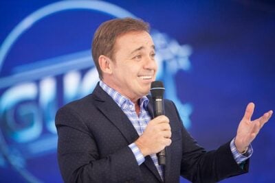 Gugu estará ao vivo no 
