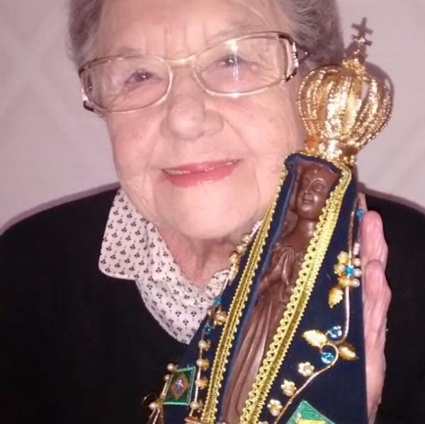 A apresentadora Palmirinha.