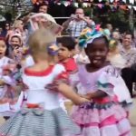 Filha de Bruno na quadrilha (Foto: Reprodução)