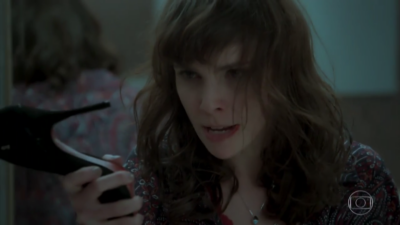 Irene (Débora Falabella) em cena de 