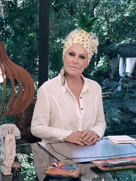 Ana Maria cria mais uma meme para a internet.