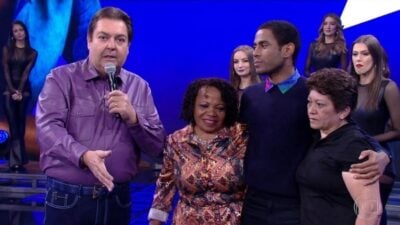 Faustão e a família do ator Ícaro Silva
Imagem: Reprodução