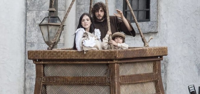 Casal foge de balão em "Novo Mundo"