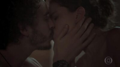 Ivana e Cláudio transam em 