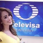 Apresentadora da previsão do tempo exibe bumbum super empinado em foto