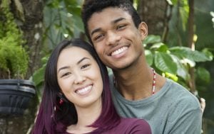 Tina (Ana Hikari) e Anderson (Juan Paiva) em 'Malhação: Viva a Diferença' (Foto: Globo/Marilia Cabral)