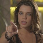 A atriz Bruna Linzmeyer vai participar de Pega Pega.
(Foto: Reprodução/Globo)