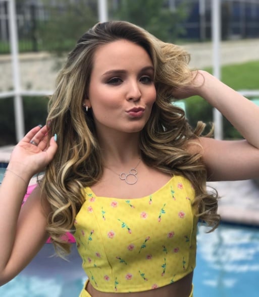 larissa manoela 