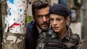Caio (Rodrigo Lombardi) e Jeiza (Paolla Oliveira) em cena de "A Força do Querer" (Foto: Fábio Rocha/Gshow)