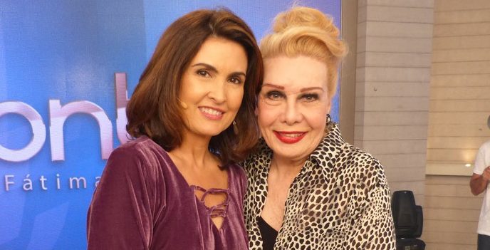 A apresentadora Fátima Bernardes recebeu Rogéria no "Encontro".