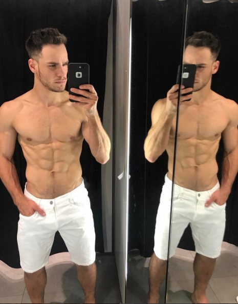 O famoso modelo Lucas Escarcello. (Foto: Reprodução/Instagram)