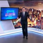 O apresentador Reinaldo Gottino no "Cidade Alerta" (Foto: Reprodução/Record)