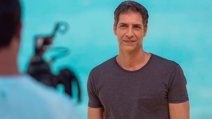 Luís Ernesto Lacombe comanda o "Exathlon Brasil". (Foto: Divulgação)
