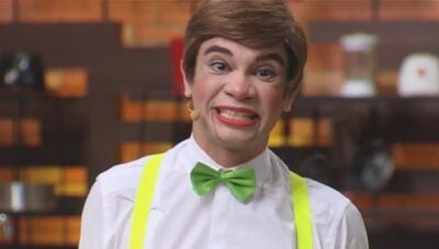 Humorista como boneco Josias no 