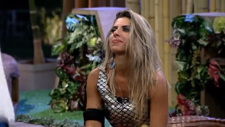 http://tvfoco.uai.com.br/wp-content/uploads/2015/05/Daniela-Mercury.jpg