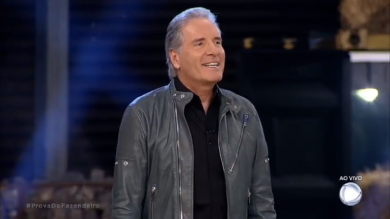 http://tvfoco.uai.com.br/wp-content/uploads/2015/05/Daniela-Mercury.jpg