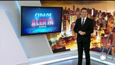 O apresentador Matheus Furlan. (Foto: Reprodução/Record)