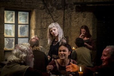 Aurora grava clipe da música de abertura de Deus Salve o Rei
(Foto: Globo/Raquel Cunha)