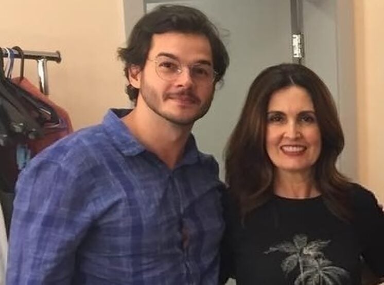 http://tvfoco.uai.com.br/wp-content/uploads/2015/05/Daniela-Mercury.jpg