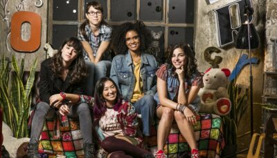 Lica (Manoela Aliperti), Benê (Daphne Bozaski), Tina (Ana Hikari), Ellen (Heslaine Vieira) e Keyla (Gabriela Medvedovski), protagonistas de Malhação: Viva a Diferença
(Foto: Globo/Sergio Zalis)