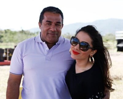 Anitta e pai (Foto: Fábio Rocha / TV Globo)