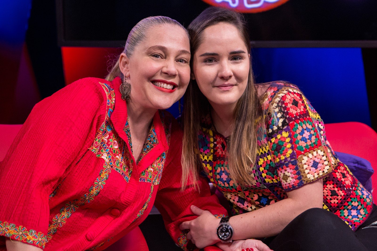 http://tvfoco.uai.com.br/wp-content/uploads/2015/05/Daniela-Mercury.jpg
