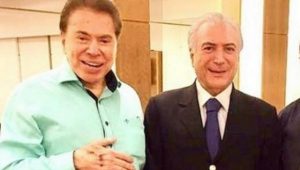 Temer e Silvio Santos, dono do SBT, no cabeleireiro (Foto: Reprodução)