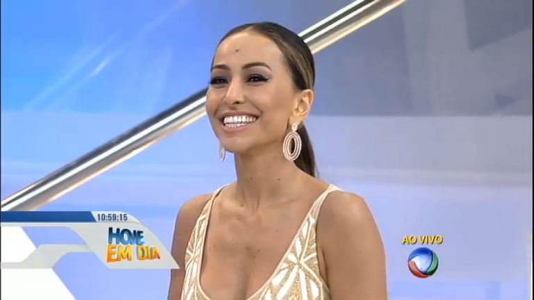 http://tvfoco.uai.com.br/wp-content/uploads/2015/05/Daniela-Mercury.jpg