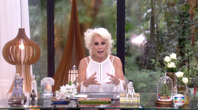 http://tvfoco.uai.com.br/wp-content/uploads/2015/05/Daniela-Mercury.jpg