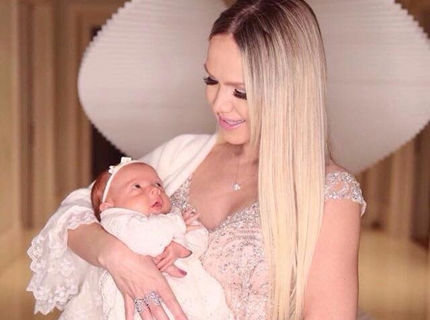 http://tvfoco.uai.com.br/wp-content/uploads/2015/05/Daniela-Mercury.jpg