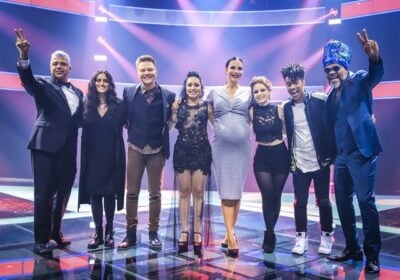 Técnicos e finalistas do The Voice Brasil 6
(Foto: Globo/Paulo Belote)