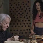 Giovana Cordeiro e Fernanda Montenegro em cena na novela O Outro Lado do Paraíso. (Foto: Reprodução)