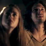 Afonso e Amália em Deus Salve o Rei. (Foto: Reprodução/Globo)
