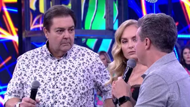 http://tvfoco.uai.com.br/wp-content/uploads/2015/05/Daniela-Mercury.jpg