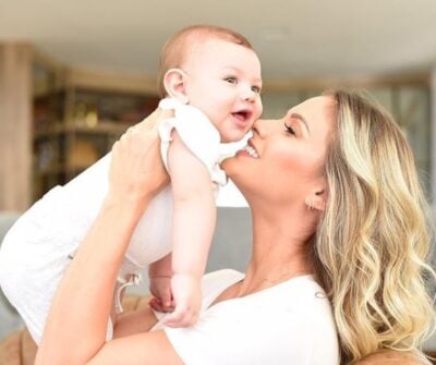 Andressa Suíta com o filho Gabriel, de sete meses. (Foto: Reprodução/Instagram)