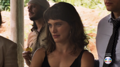 Clara em O Outro Lado do Paraíso (Foto: Reprodução)