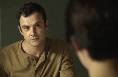 Gael intimida Adriana (Foto: TV Globo)